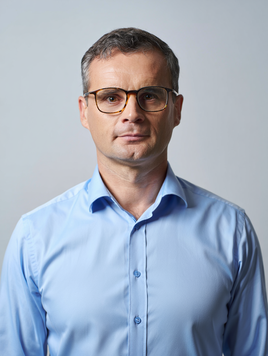 Морозов Оливер Робертович