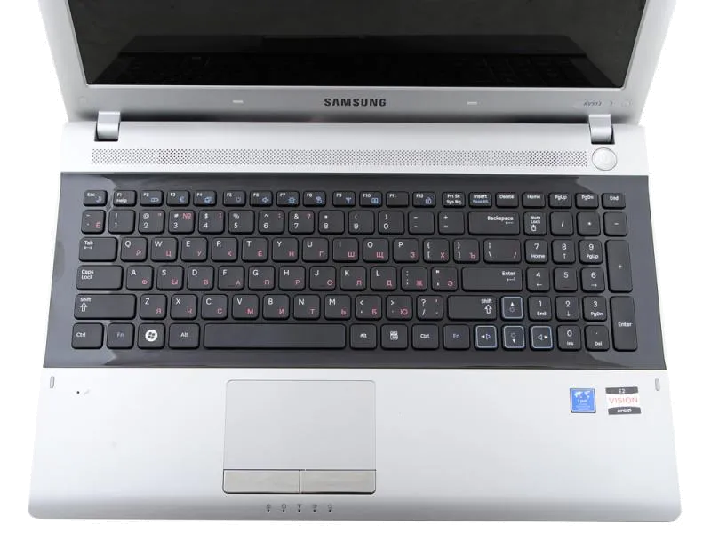 Замена крышки ноутбука Samsung RV513-S02