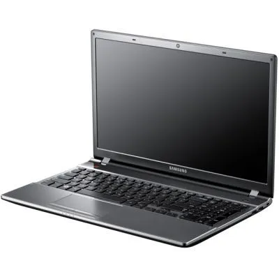 Замена крышки ноутбука Samsung NP550P5C-S02